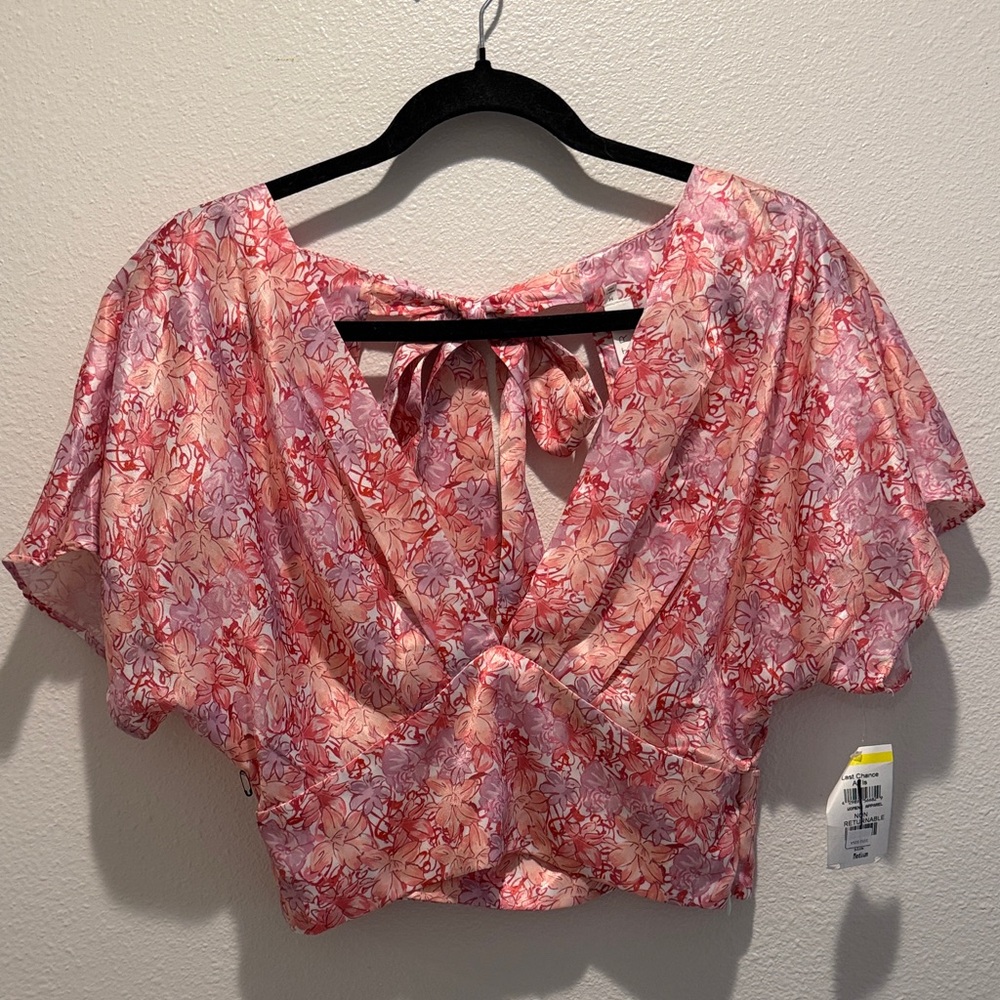 ASTR The Label Floral Pink Women's Crop Top
